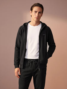 MAXIMUS Black